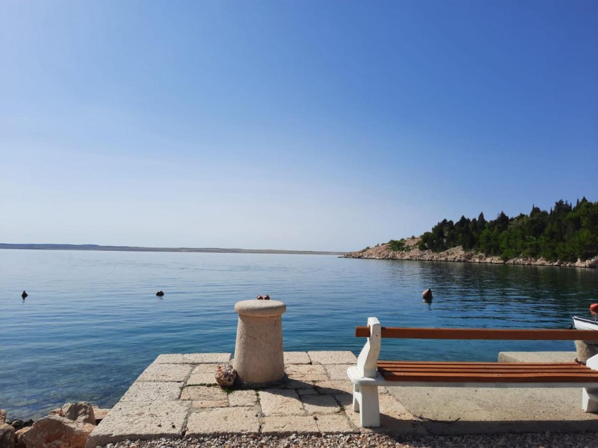 Apratman Uvala Duboka Kruscica * Kruscica (Lika-Senj)